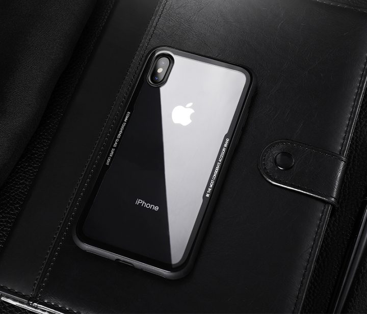 Sklenený štýlový obal pre iPhone X v čiernej farbe