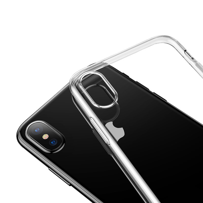 Transparentný silikónový kryt pre iPhone XS MAX. Moderný a zároveň odolný kryt z kvalitného silikónového materiálu ponúka štýlovú ochranu proti každodenným nástrahám, ktorým iPhone XS MAX čelí (3)